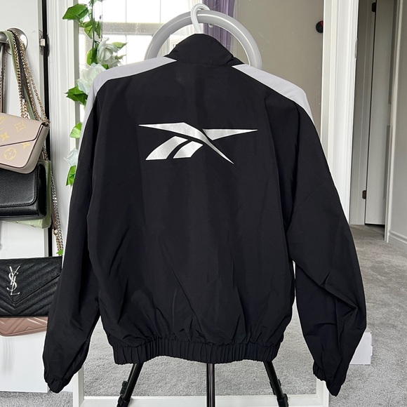Reebok Windbreaker - Picture 2 of 3